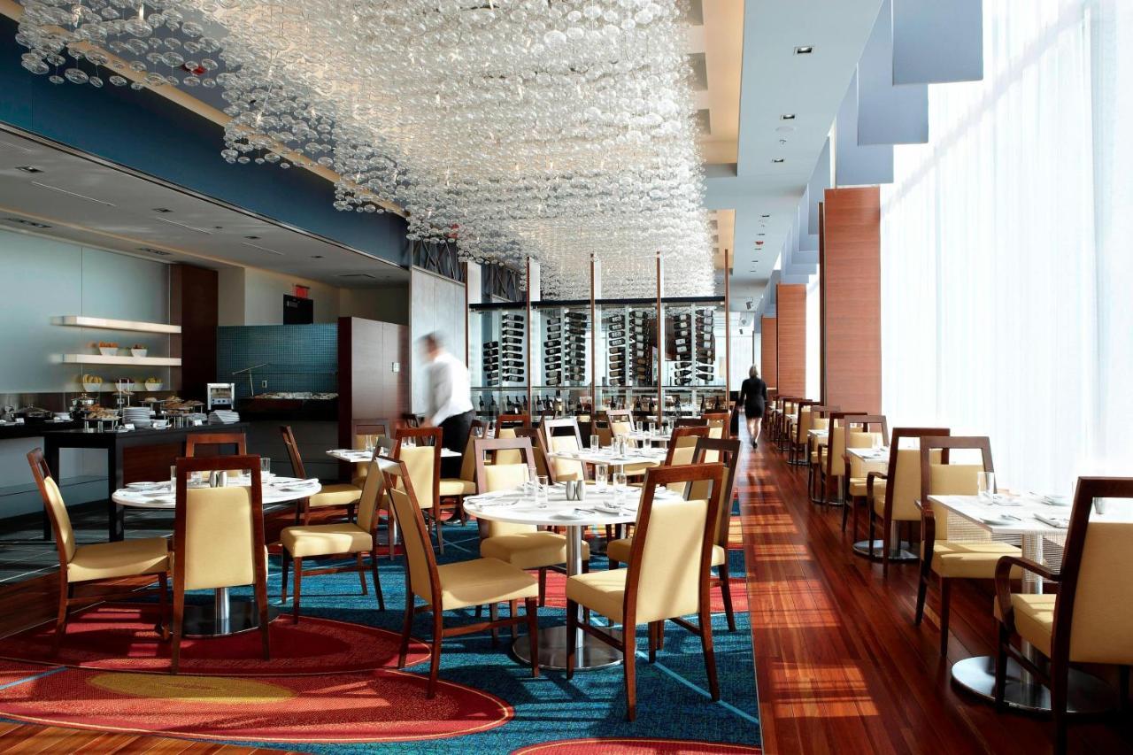 Marriott Montreal Airport In-Terminal Hotel Dorval Buitenkant foto