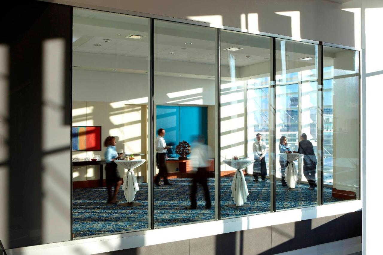 Marriott Montreal Airport In-Terminal Hotel Dorval Buitenkant foto