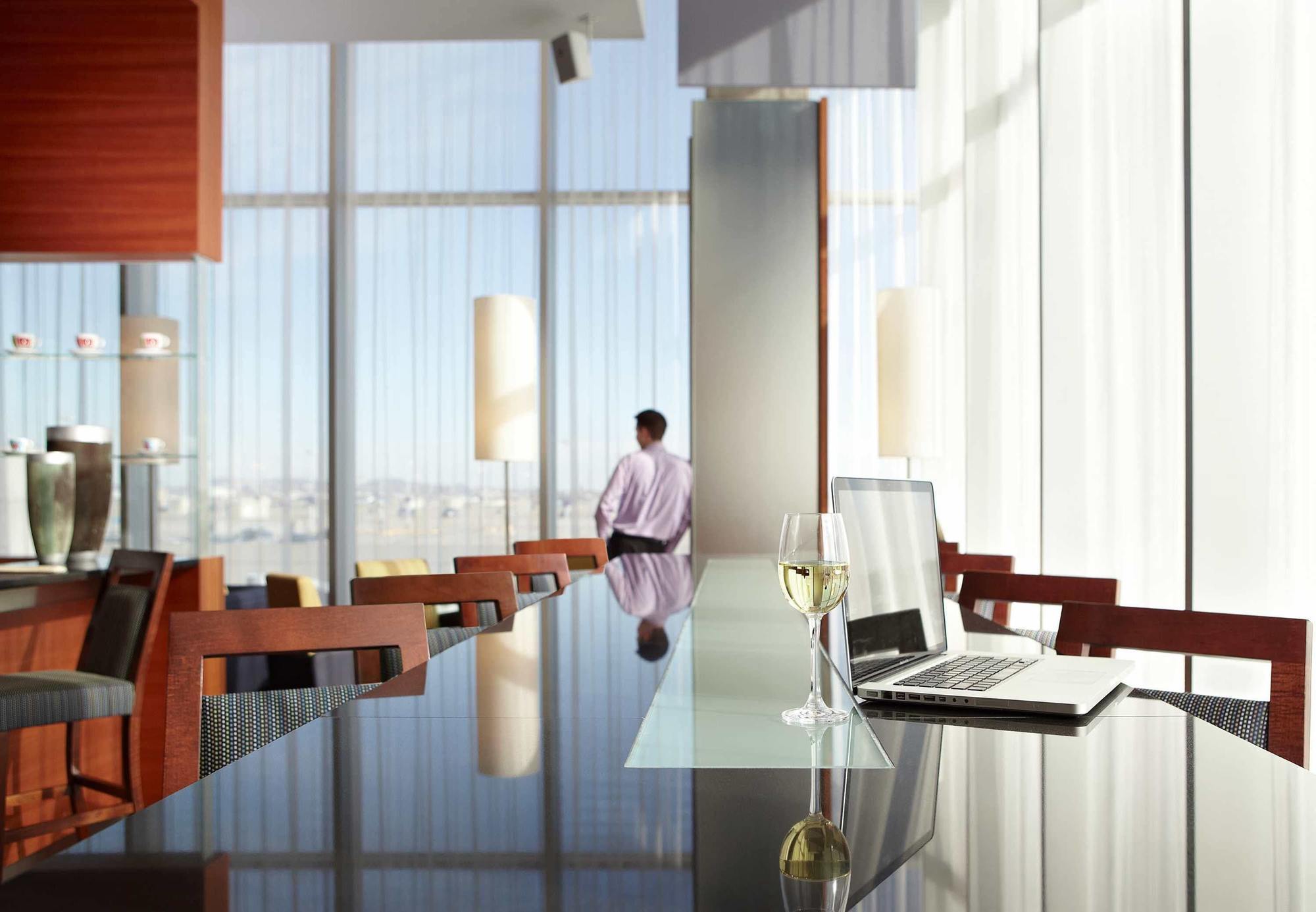 Marriott Montreal Airport In-Terminal Hotel Dorval Buitenkant foto